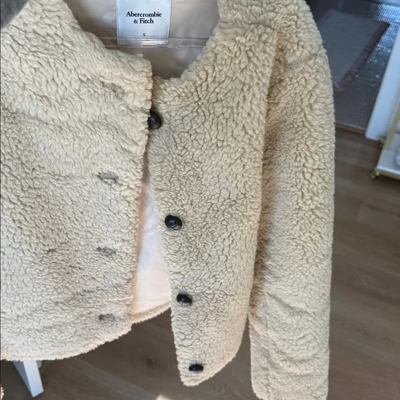 Abercrombie & Fitch Cream Teddy Jacket - Picture 3 of 7